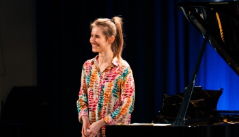 "Es turpinu sevi izaicināt..." Intervija ar pianisti Aurēliju Šimkus