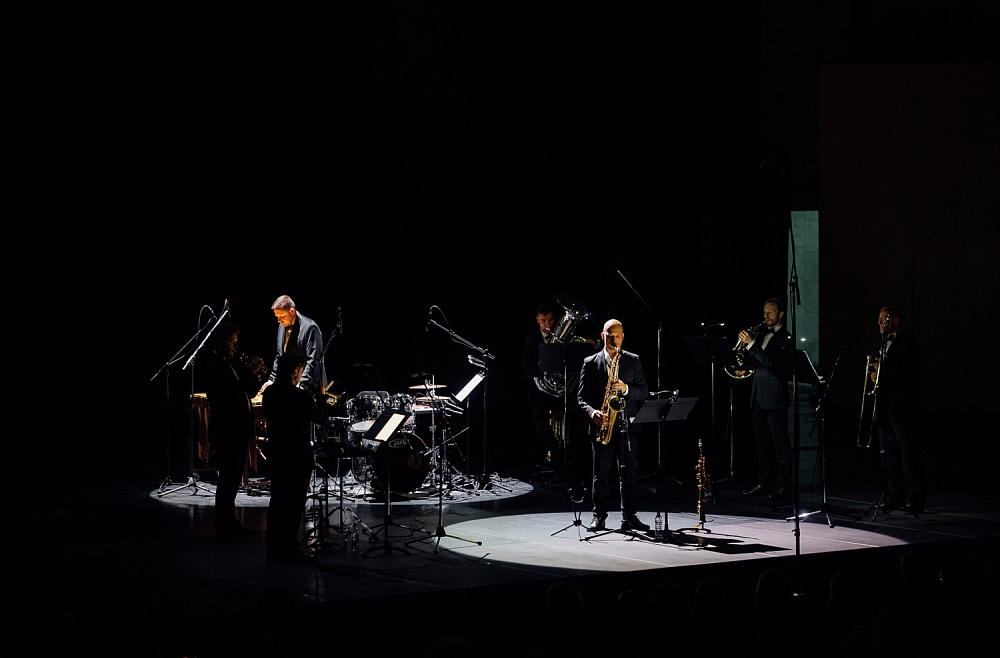 Latvian Brass, Gints Pabērzs un Džeimss Bonds