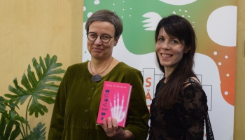 Somu rakstniece Rīka Pulkinena: Romāns "Burvība" ir alegorija par mūsu laikiem