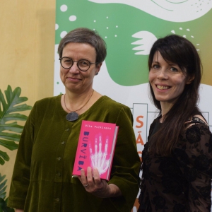 Somu rakstniece Rīka Pulkinena: Romāns "Burvība" ir alegorija par mūsu laikiem