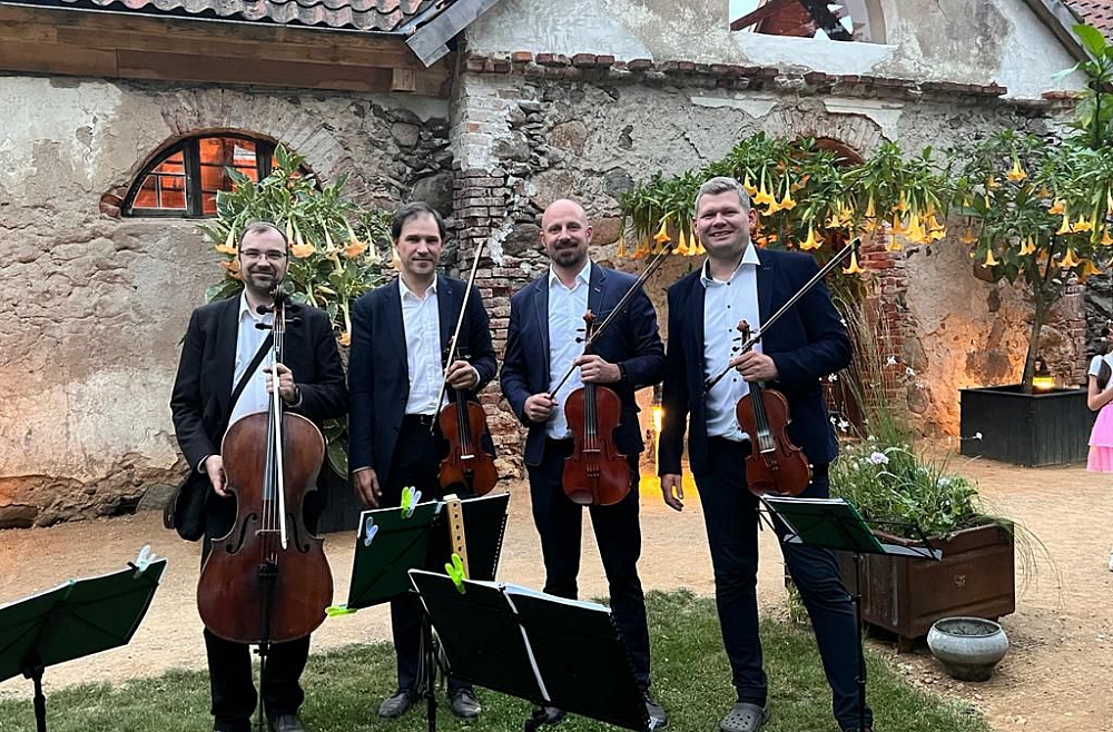 Dzīve, kino un smaids. Mūziku izvēlas Štrausa stīgu kvartets