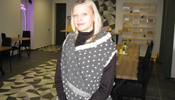 Monika Sīle Suntažos desertnīcā "Pasta māja" aicina apēst kūku un uzrakstīt vēstuli