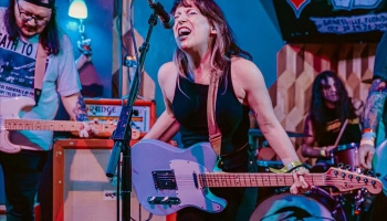 Jaunie "indierock" albumi no ASV