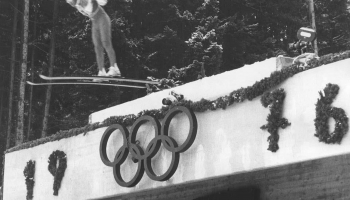 OLIMPISKIE ZIBŠŅI: Divpadsmitās ziemas olimpiskās spēles Insbrukā