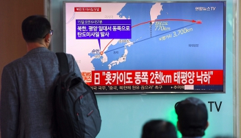 Ziemeļkoreja atkal izšauj ballistisko raķeti pār Japānu