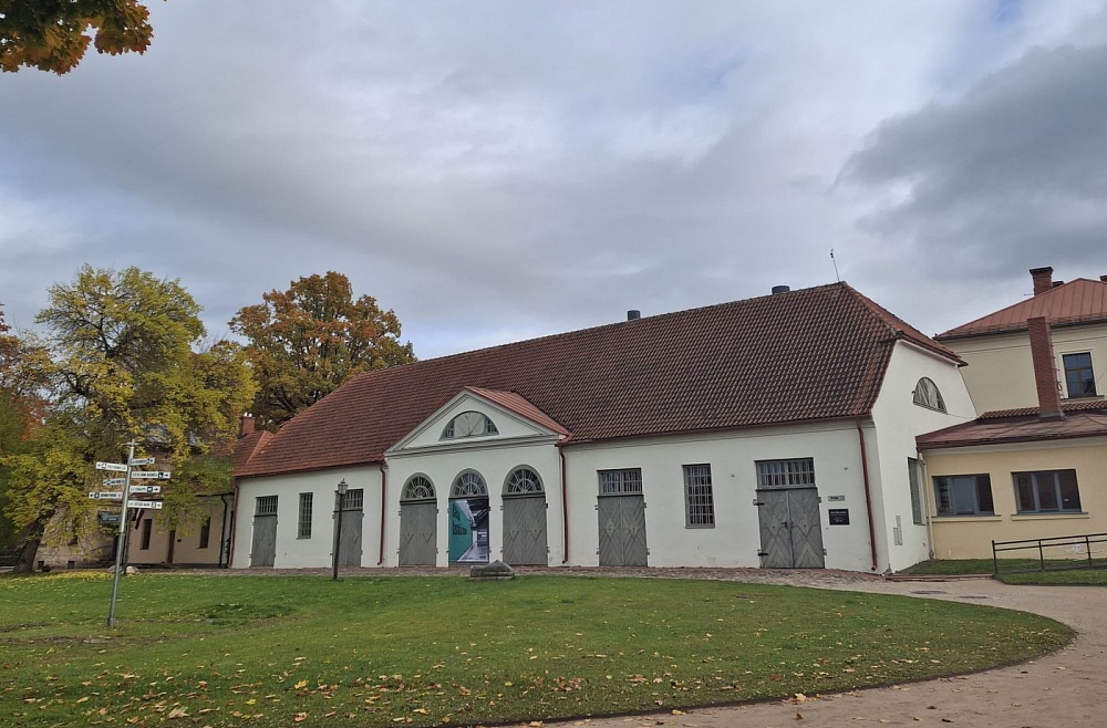 Cēsu izstāžu nams
