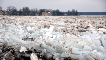Paaugstinājies ūdens līmenis Daugavā pie Jēkabpils