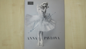 Īpaša grāmata īpašā plauktā: Baletdejotājas Elzas Leimanes grāmata par Annu Pavlovu