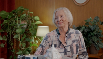 Liepājas jūras, teātra un "Atštauku" enerģija. Saruna ar aktrisi Ainu Kareli