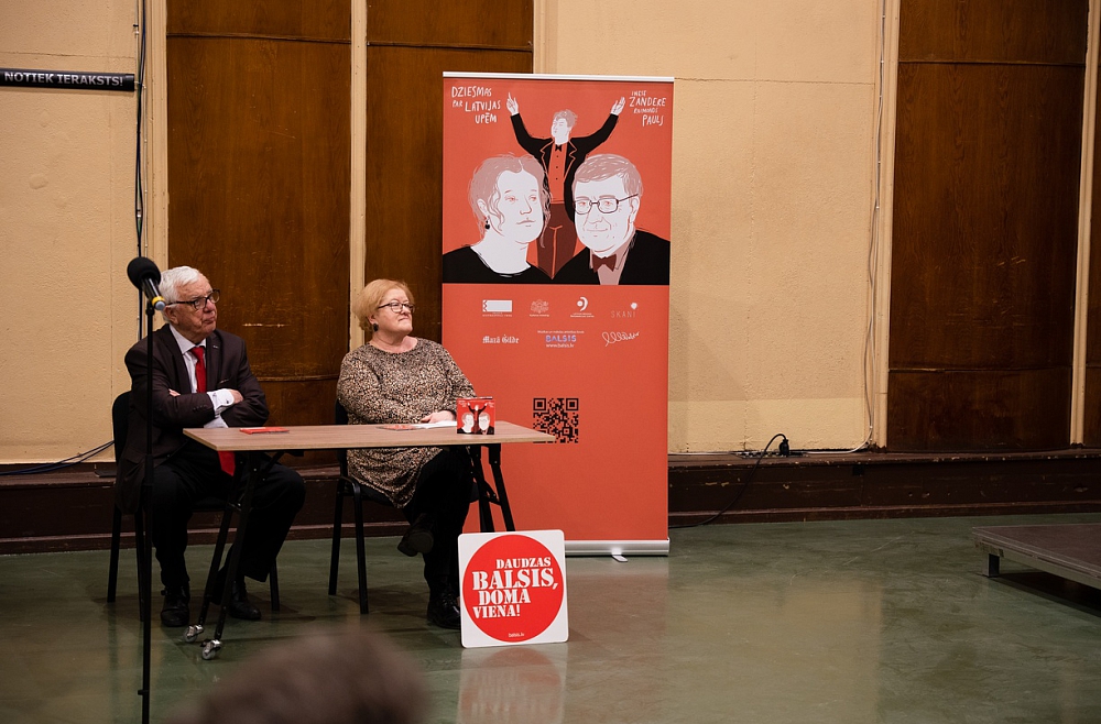 Raimonds Pauls un Inese Zandere 2023. gada 16. martā Latvijas Radio 1. studijā balsis