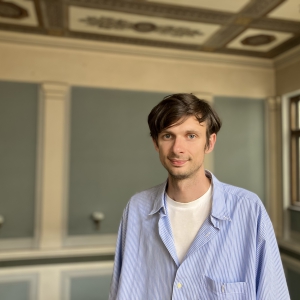 Toms Treinis: Skaņu celiņš izrādē ir vēl viens aktieris, kurš veido un rada atmosfēru
