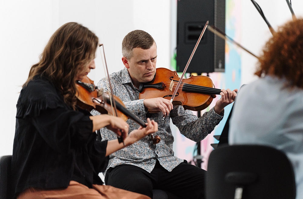 Rītausmas vilki, Sinfonietta Rīga