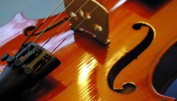 13. marts. Feliksa Mendelsona Koncerta vijolei ar orķestri pirmatskaņojums