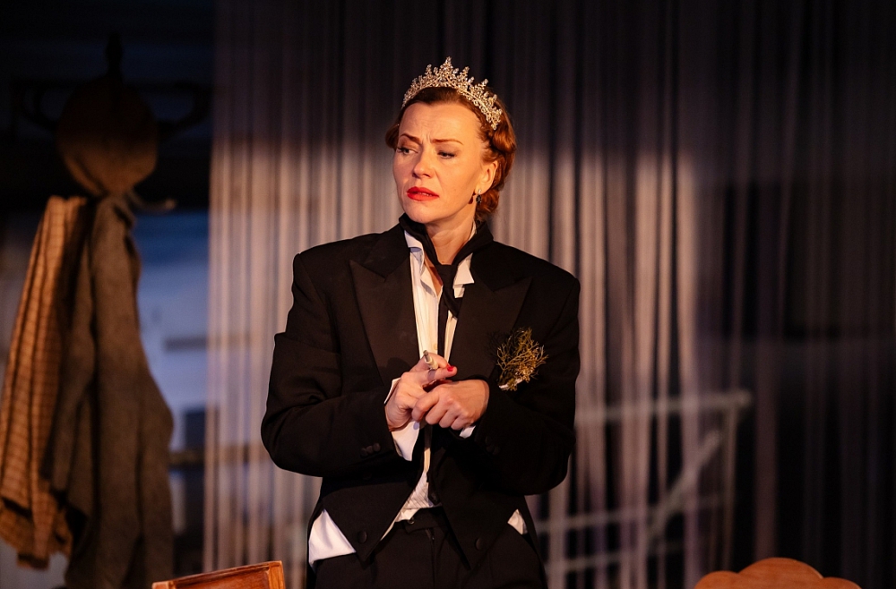 Maija Doveika, Ilgu tramvajs