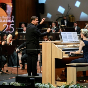 Festivālam "ORGANismi" – 10! Saruna ar ērģelnieci Ivetu Apkalnu un diriģentu Andri Pogu