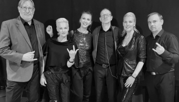 Ar smaidu sejā un viegli – kā jau džezā. “Assembly Singers” koncerts Eināra Verro piemiņai