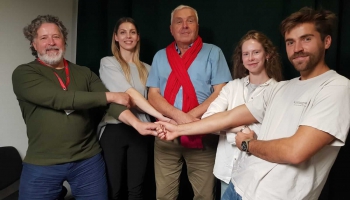 Kas ir nakts pasaka? Mīklas min deju skolas "Dzirnas" ģimene