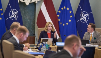 Krustpunktā diskusija: Kas notiks ar valdību?