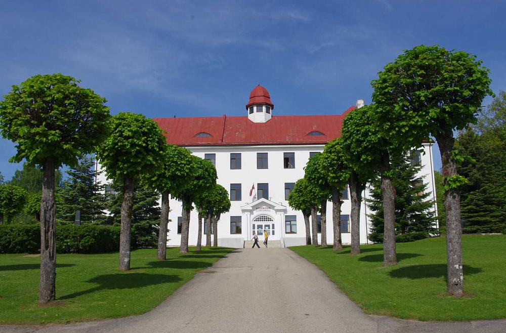Madona Latvijas pilsētas