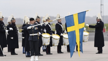 Zviedrijā nevienam politiskajam spēkam un to grupām netiek solīts vairākums