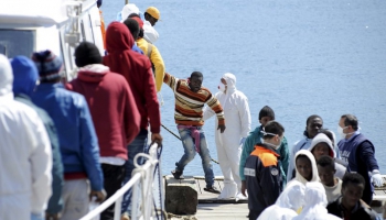 Eiropā ierodas arvien vairāk bēgļu. Kur viņus izmitināt?
