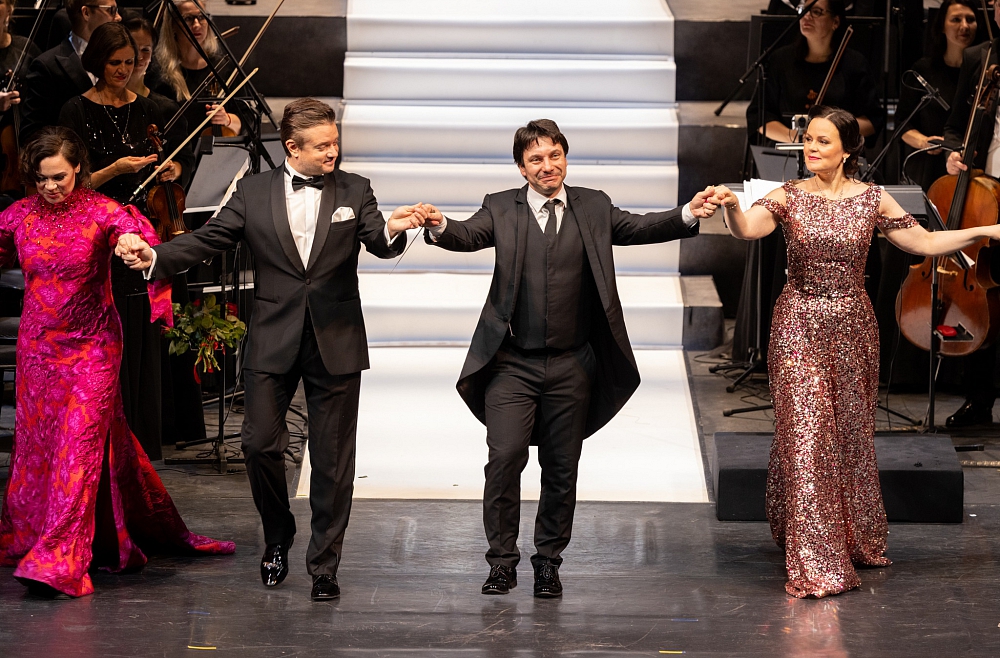 Vecgada koncerts Operā