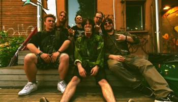 Grupa “Calico” izdevusi debijas albumu “Modinātāji”