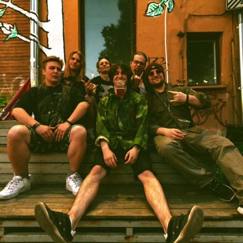 Grupa “Calico” izdevusi debijas albumu “Modinātāji”