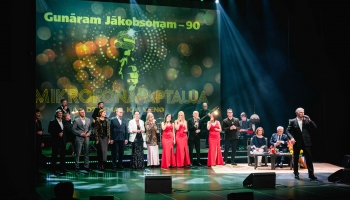 Izskanējis krāšņs leģendārā Gunāra Jākobsona 90 gadu jubilejas koncerts