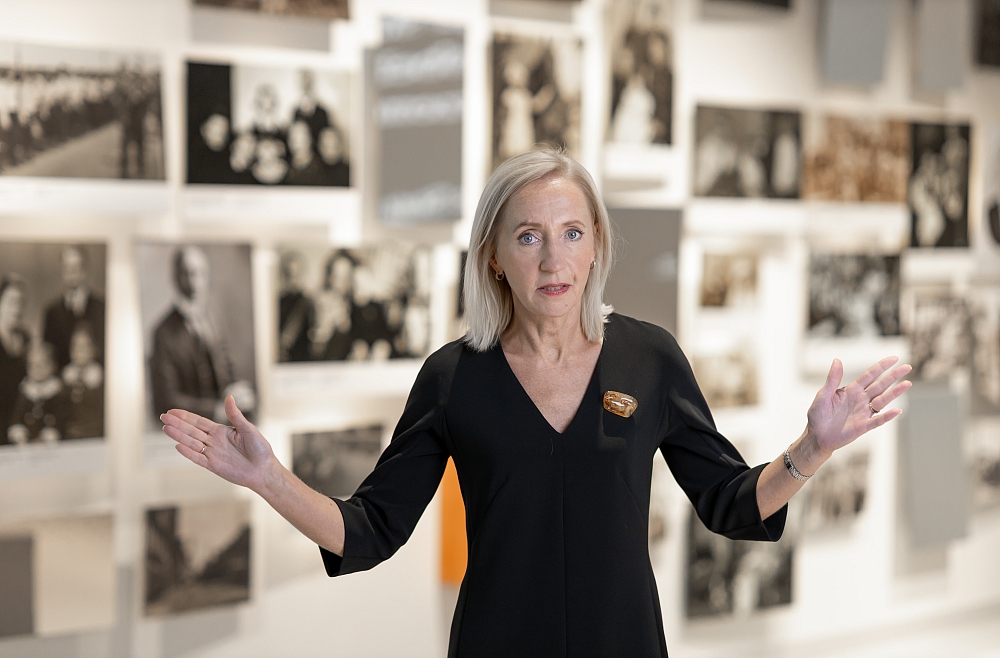 Dziesmā skan Latvija! Latvijas Okupācijas muzeja direktore Solvita Vība