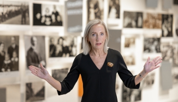 Dziesmā skan Latvija! Latvijas Okupācijas muzeja direktore Solvita Vība