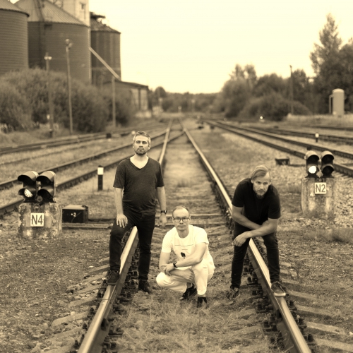 Top 25/10 LV jaunumi: Billy Bragg, NOFX, Ilonas Maska u.c.