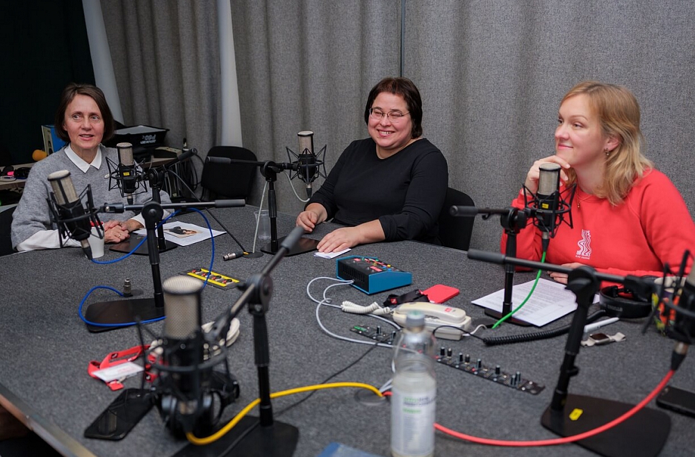 Krondo gads Laima Slava, Anda Buševica un Māra Rozenberga