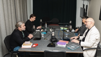 Ko lasa vēsturnieki, un kā šis laiks varētu tikt ierakstīts vēsturē? 