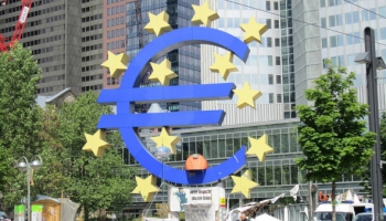 Pasaulē vilšanās par ECB soļiem eirozonas ekonomikas stimulēšanai