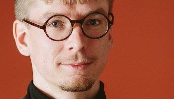 Komponists Krists Auznieks atgriezies Latvijā ar jaunu kameroperu “Tagadne”
