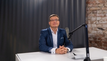 Krustpunkta Latvijas TV valdes priekšsēdētājs Ivars Priede. Jautājumus uzdod klausītāji