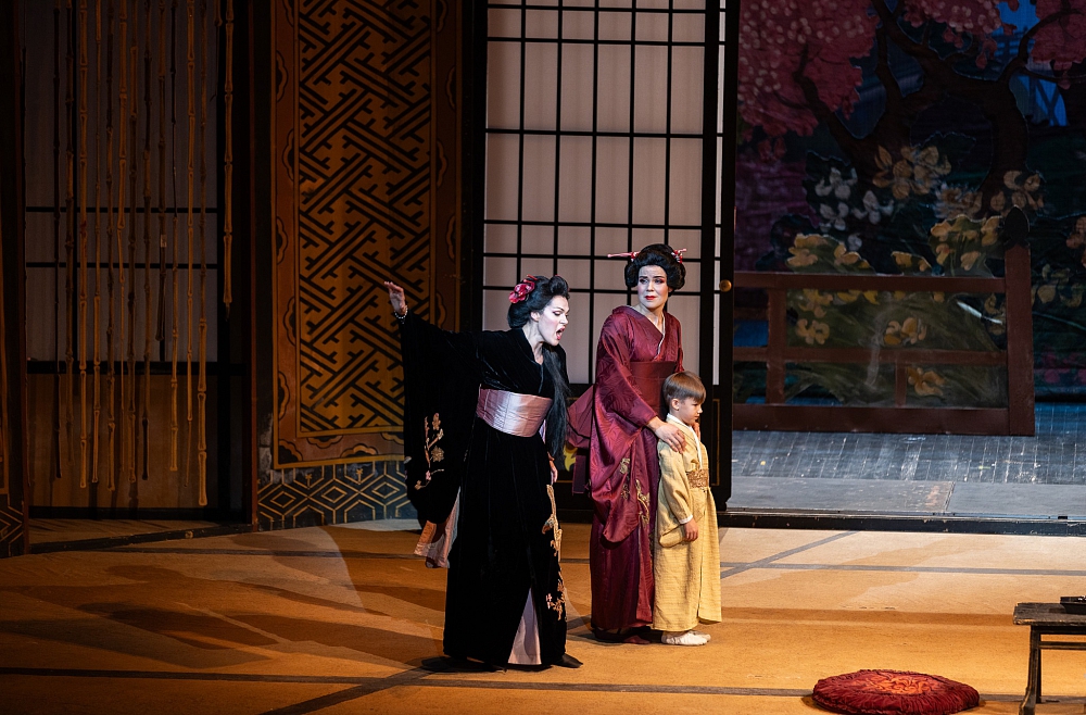 madama butterfly