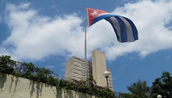 5. februāris. Havanā paceļ neatkarīgās Kubas Republikas karogu