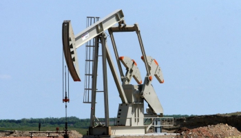 Vairākas starptautiskas arodbiedrības vēršas pret ASV naftas kompāniju “Chevron”
