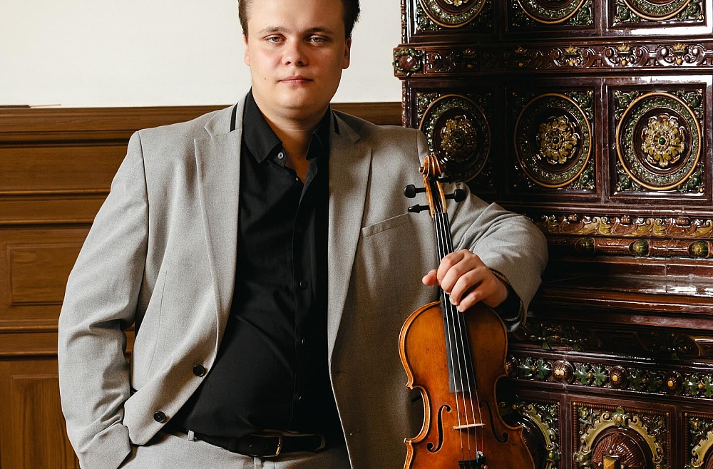 Vijolnieks Daniils Bulajevs un "Davinspiro Camerata" programmā "Ziemassvētku suvenīrs"