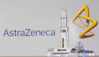 Latvija saņēmusi “AstraZeneca” vakcīnas: citas valstis pret tām izturas atturīgi