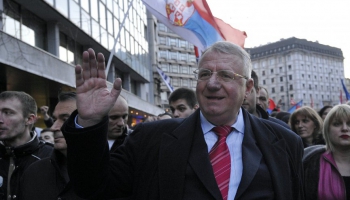 Hāgas tribunāls attaisno kara noziegumos apsūdzēto serbu ideologu Šešeļu