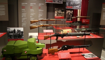 Ceļš uz Latvijas valstiskumu: Neatkarības karam veltīta ekspozīcija Kara muzejā