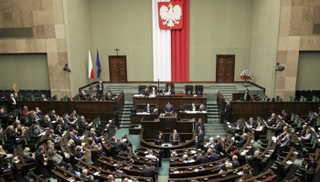 EK: Grozījumi Polijas Konstitucionālās tiesas likumā rada jaunas bažas