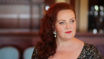 Оперная солистка Илона Багеле: Всё начиналось с домашних концертов и пения в детском саду