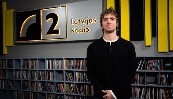 Chris Noah iesāk gadu ar romantisku balādi