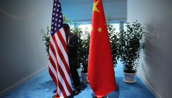 ASV draud ar jauniem muitas tarifiem no Ķīnas ievestajām precēm