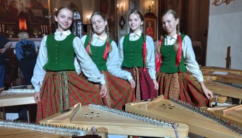 Культура и экология на школьном Празднике песни и танца