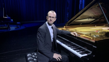 Pianists Juris Žvikovs VEF Kultūras pils koncertciklā "Come prima"